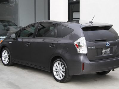 2014 Toyota Prius V 8