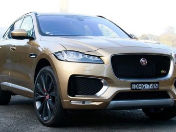 Jaguar F-Pace 2016
